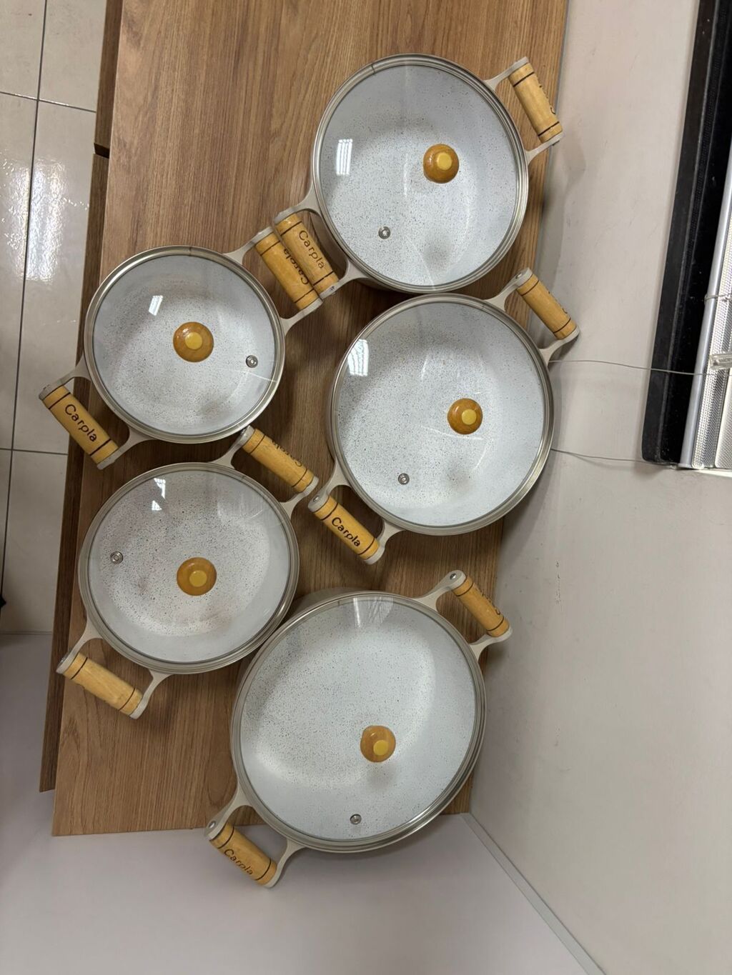 Jogo 5 Panelas Premium Usinadas Revestimento em Cerâmica Craqueadas Alça Madeira Tampa de Vidro